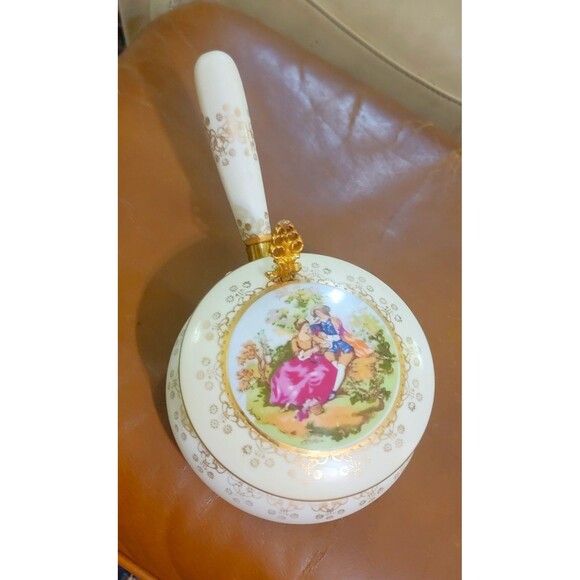 MCM Lefton Porcelain Silent Butler/ Crumb Catcher MINT Courting Couple Gold Trim - Picture 9 of 15